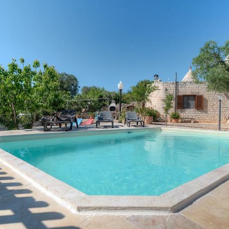 Вілла Trullo Paan By Typney Остуні Екстер'єр фото