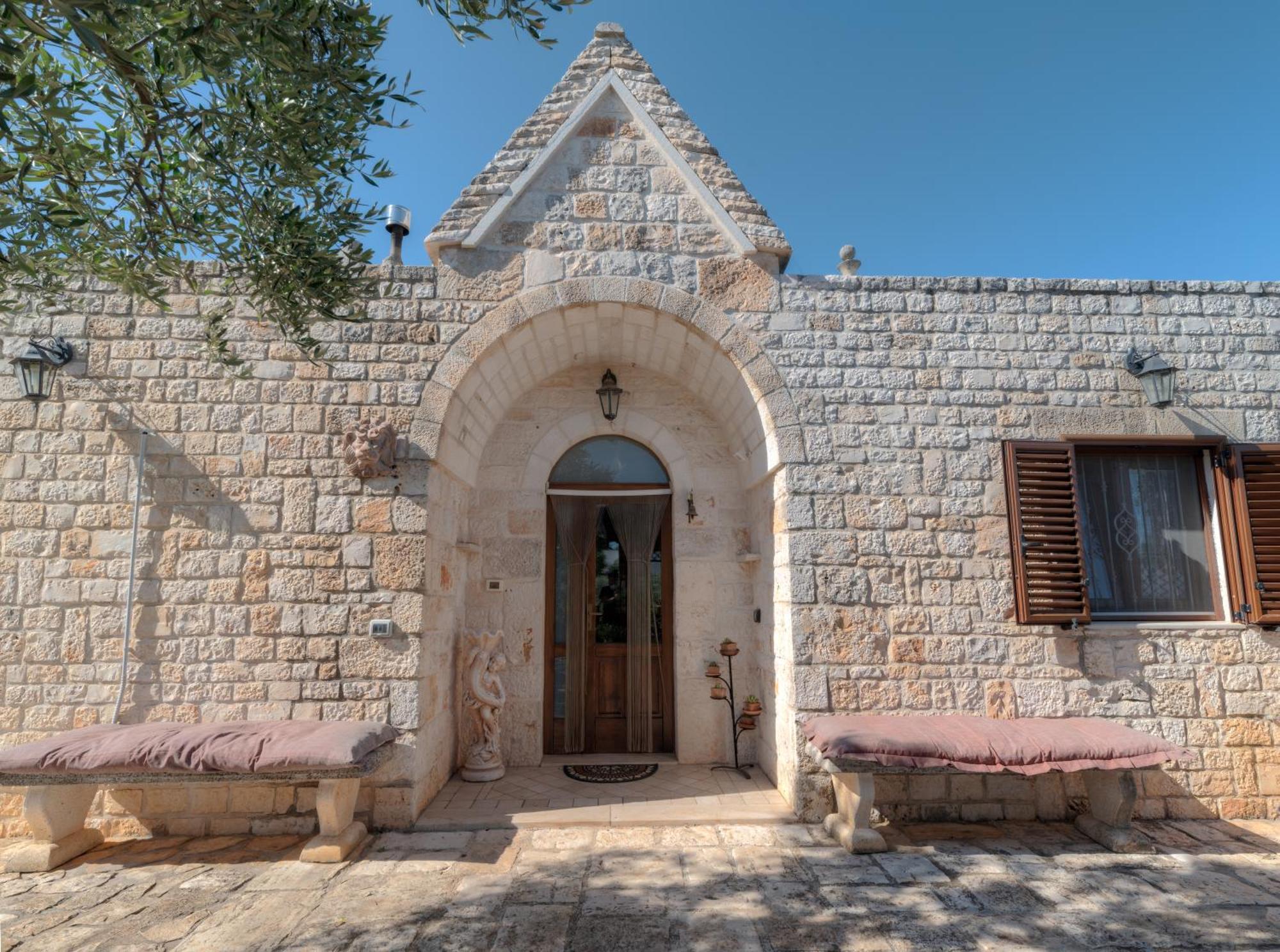Вілла Trullo Paan By Typney Остуні Екстер'єр фото