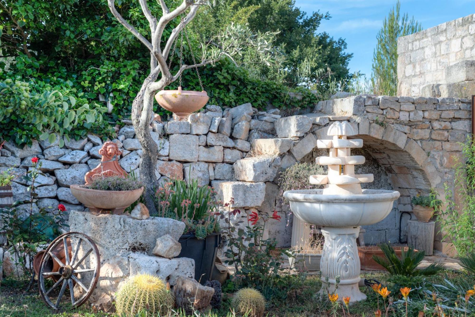Вілла Trullo Paan By Typney Остуні Екстер'єр фото